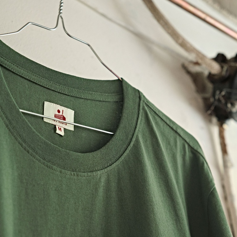 T-shirt "Pocket Tee" T-shirt "Pocket Tee"